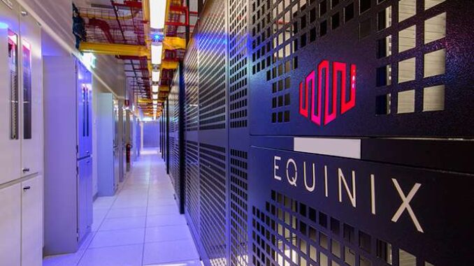 Logo da Equinix e ícones de data center representando expansão no Brasil